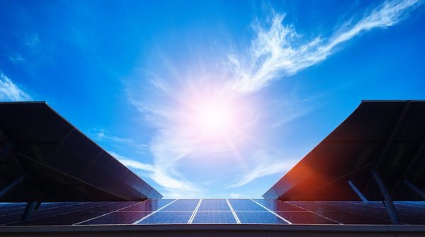 Les avantages des panneaux solaires photovoltaïques : top 10 à connaître